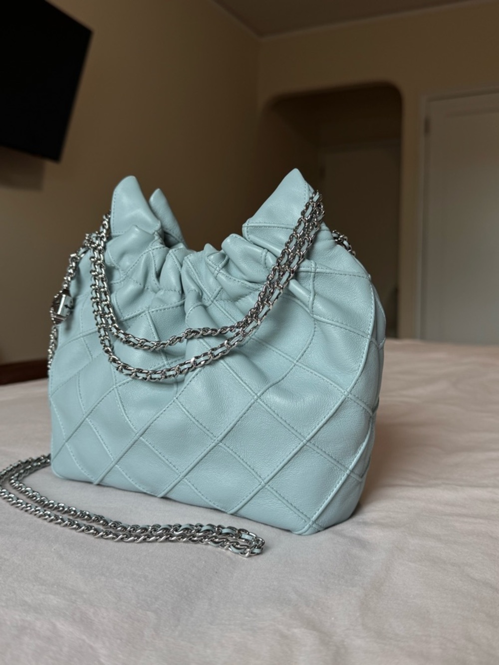 Tory Burch Fleming Mini Hobo Bag - Elegant Quilted Chain Bag - Light Blue - Picture 5 of 10